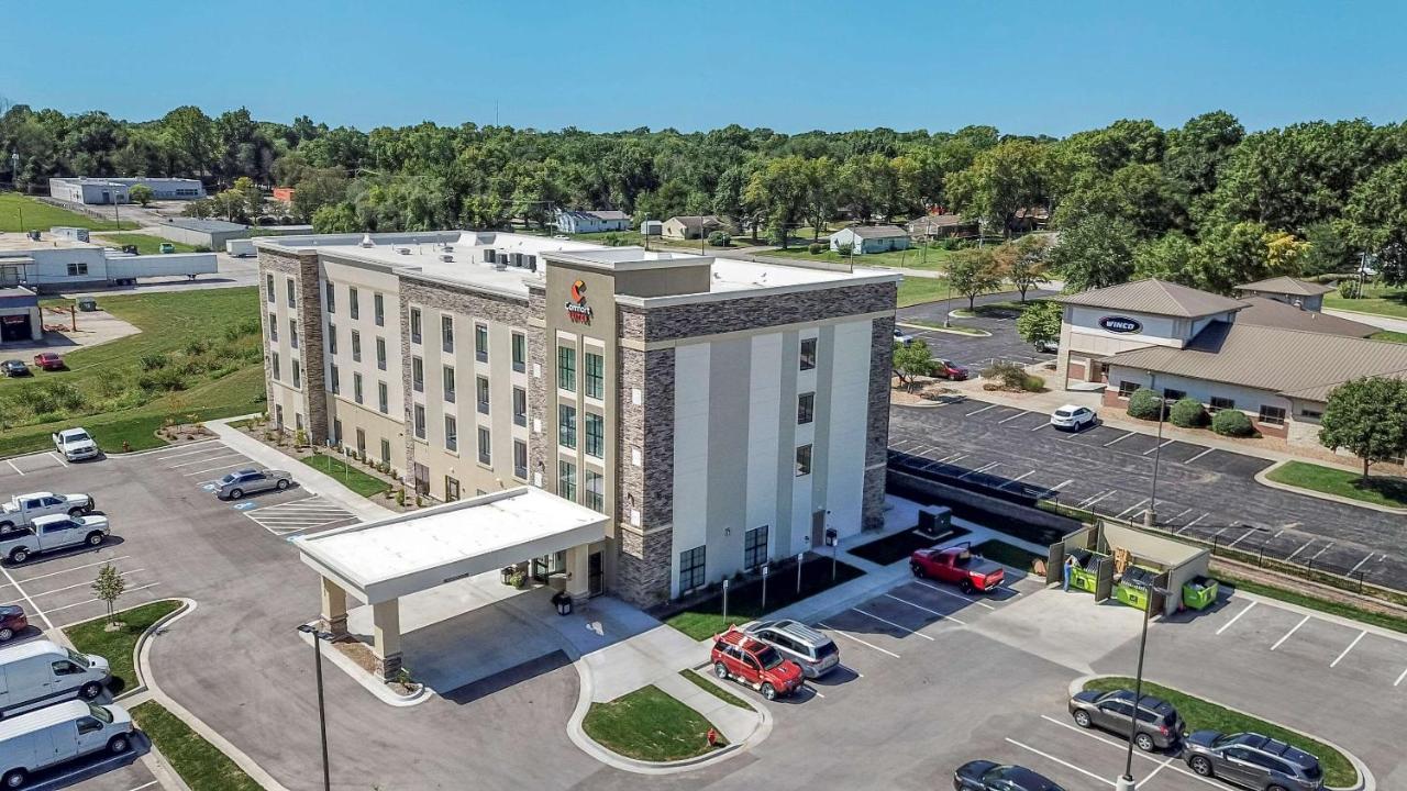 Comfort Suites Grandview - Kansas City Εξωτερικό φωτογραφία